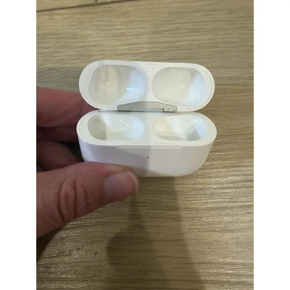 Apple AirPods Pro 1st Gen Replacement Charging Case Genuine A2190